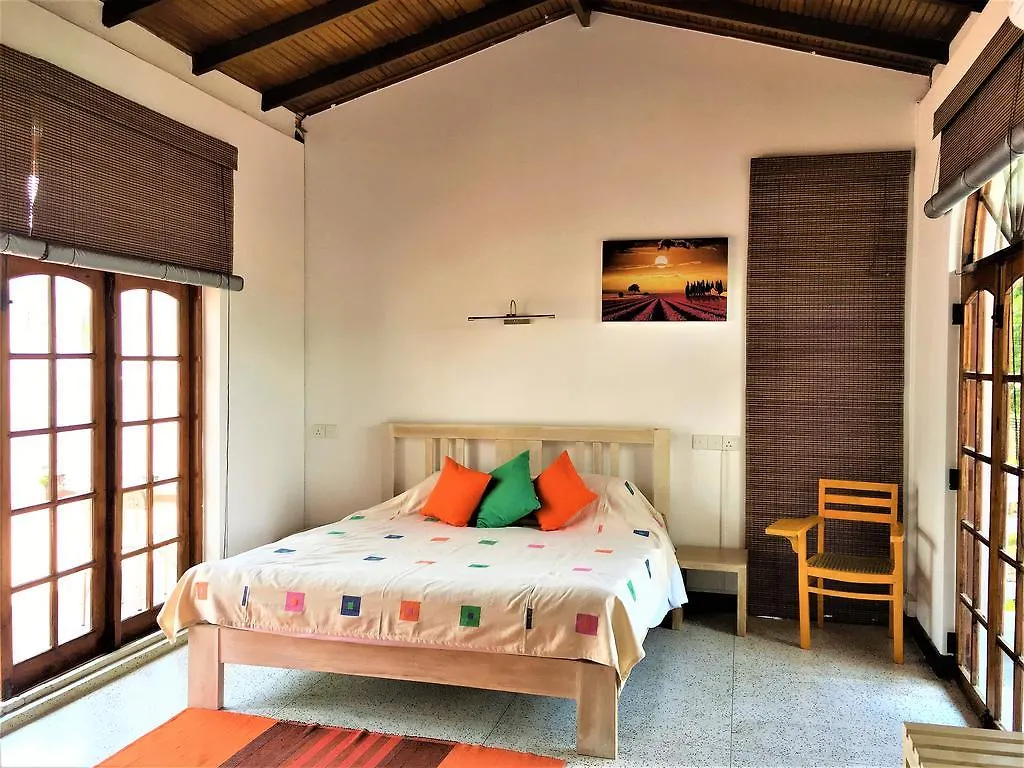 Dolce Italia Rooms Colombo 3*,